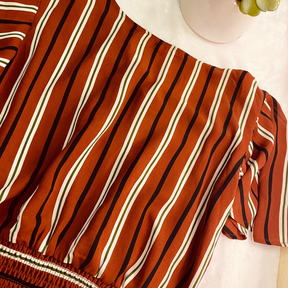 FOREVER 21 BLOUSE